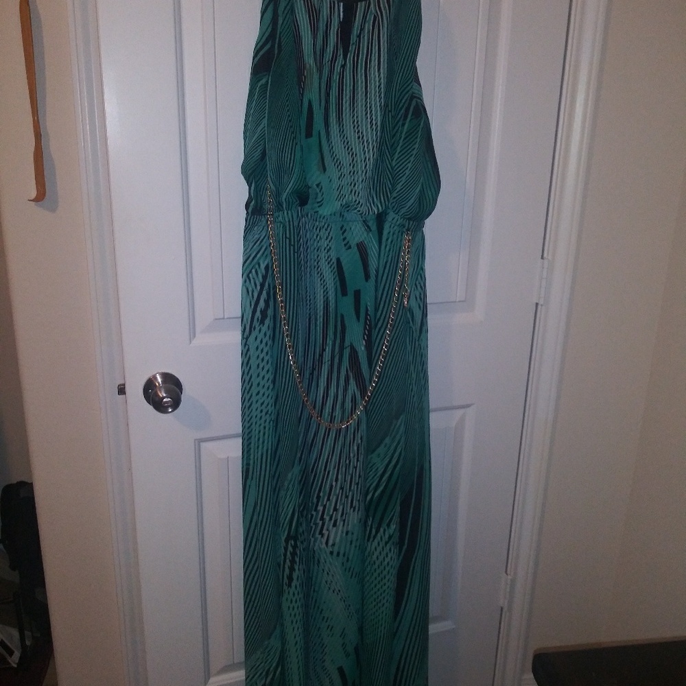 Ruffle Top - Picture 4 of 6